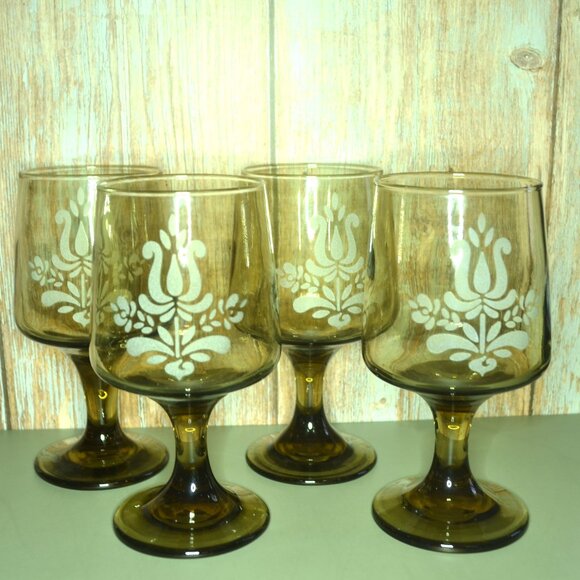 Pfaltzgraff 6 Inch Goblets Set Of 4 Village Pattern Dining Replacements Vintage - Picture 1 of 6